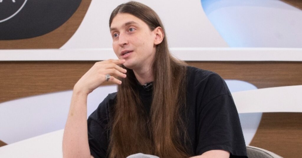 Felca descarta carreira na política após popularização por denúncia contra Hytalo Santos: "Nunca pensei nisso"