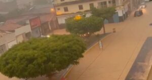 Fortes chuvas suspendem aulas em Malhada de Pedras e causam alagamentos em Tanhaçu