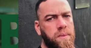 Governador Jerônimo Rodrigues oficializa exoneração de diretor prisional suspeito de matar namorada