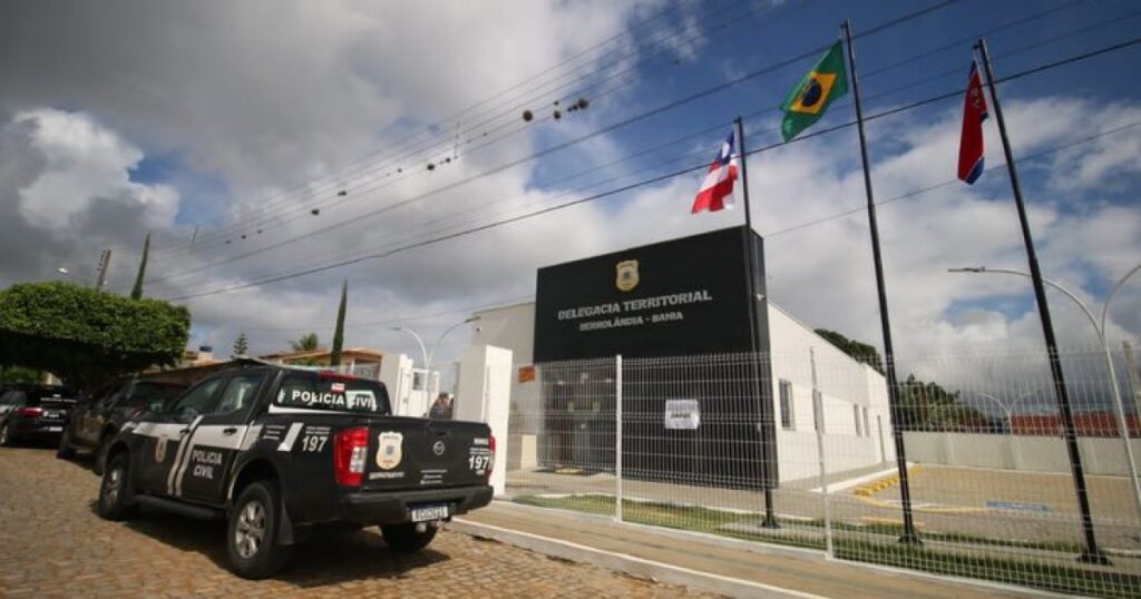 Homem é preso acusado de agiotagem e importunação sexual com R$ 27 mil em Serrolândia