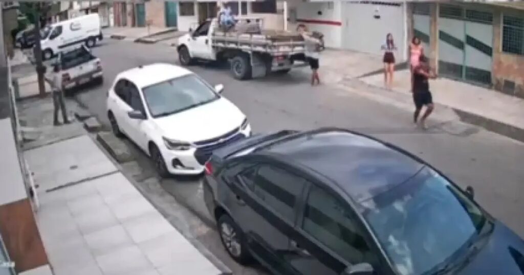 Jovem baleada em Feira diz ter sido emboscada; caso é investigado como tentativa de homicídio