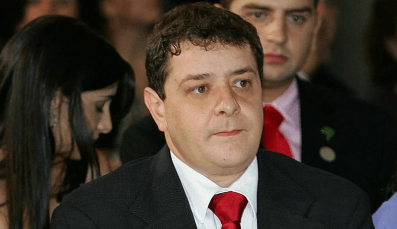 Lulinha admite a interlocutores que teve voo e hotel pagos pelo Careca do INSS em viagem a Portugal