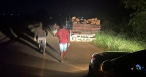 Motociclista sofre amputação de perna em acidente com caminhão na BA-545 em Jaguaquara