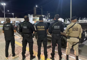 PF realiza operação nacional contra facções, tráfico e lavagem de dinheiro em 15 estados