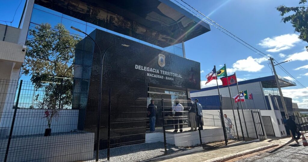 PM cumpre mandado de prisão e prende suspeito de violência doméstica em Macaúbas