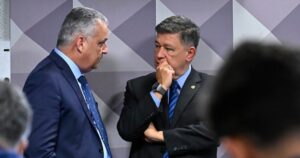 Relator diz que se STF derrubar decisão de Mendonça para prorrogar CPMI, relatório será votado nesta sexta