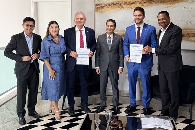 Senador Angelo Coronel acaba de se filiar ao Republicanos