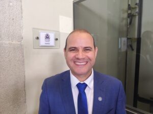 'Seria uma honra', diz Randerson Leal sobre possível filiação de Carlos Muniz ao Podemos