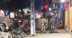 Troca de tiros entre PMs e criminosos deixa quatro mortos no centro de Ipiaú