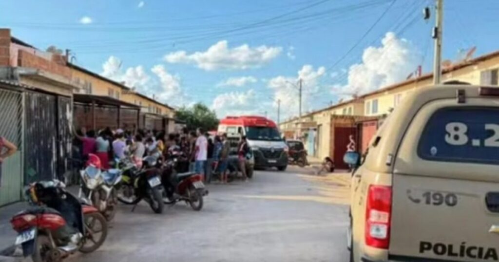 Adolescente é encontrada morta com marcas de faca e queimaduras na Bahia; caso é tratado como feminicídio