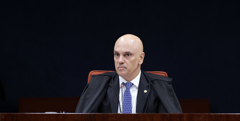 Alexandre de Moraes abre inquérito contra Flávio Bolsonaro por post sobre Maduro e Lula