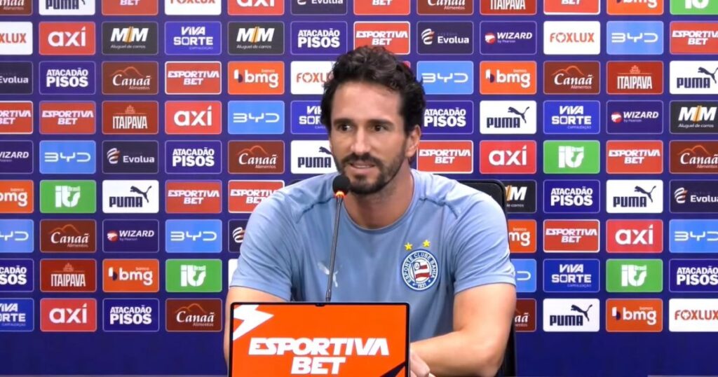 Auxiliar de Ceni, Charles Hembert admite dificuldades e cobra mais eficiência ofensiva: “Precisamos ser mais letais”