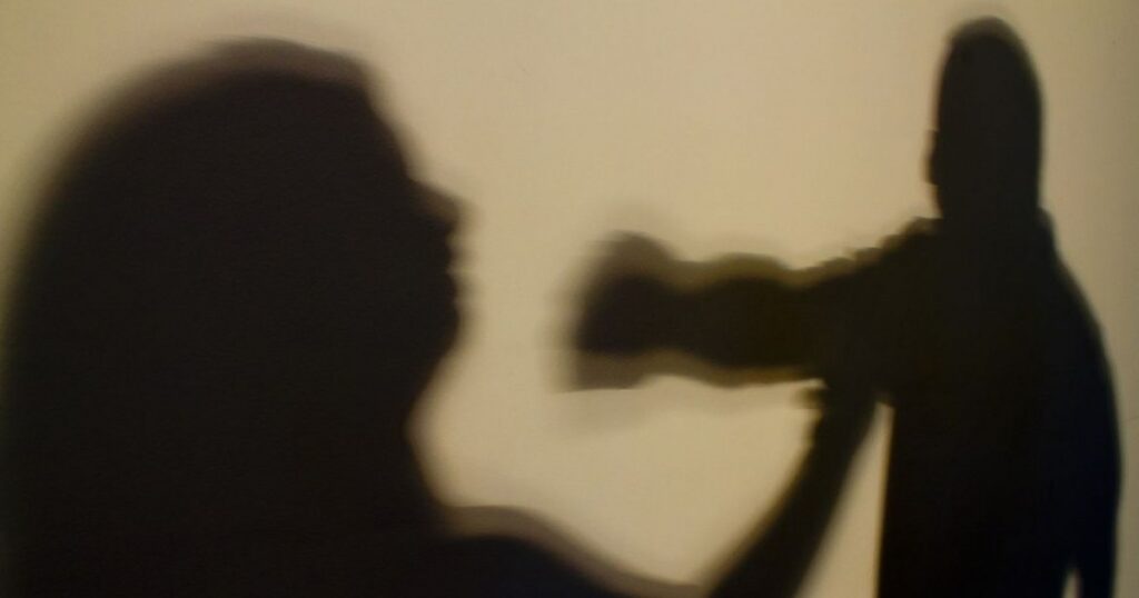 Justiça condena à internação de 6 meses jovem que armou estupro coletivo contra adolescente no Rio