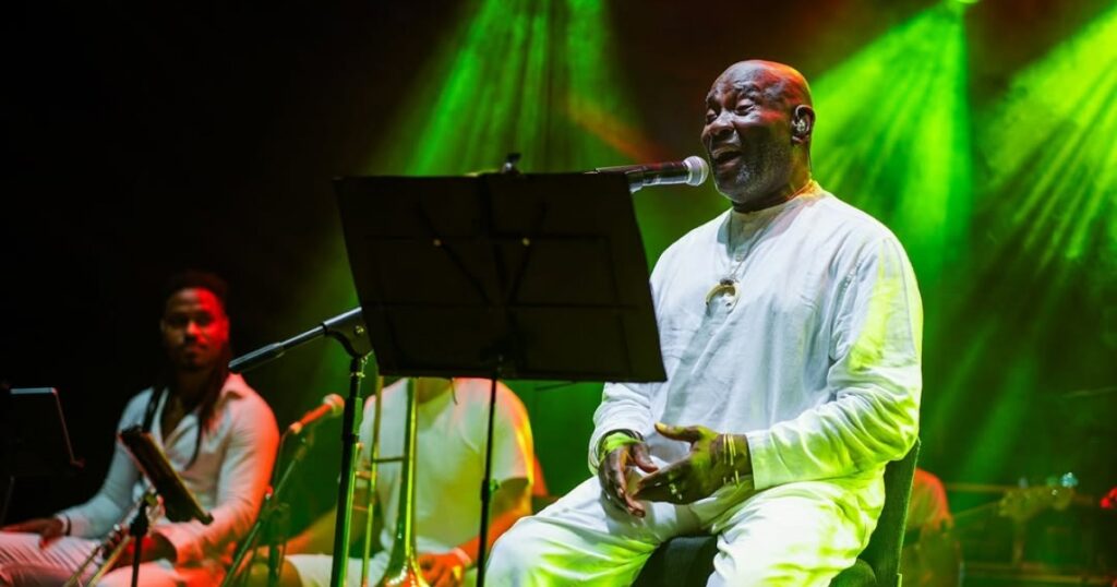 Lazzo Matumbi celebra tradição nordestina com show junino especial: "Acho lindo cantar a sua terra com orgulho"