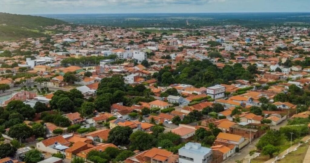 Mulher abre ação para recuperar meteorito de 97 kg achado pelo pai no interior baiano
