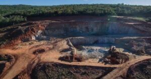 Negociação de ativos da Bamin envolve ferrovia, porto e interesse estratégico em urânio no Brasil