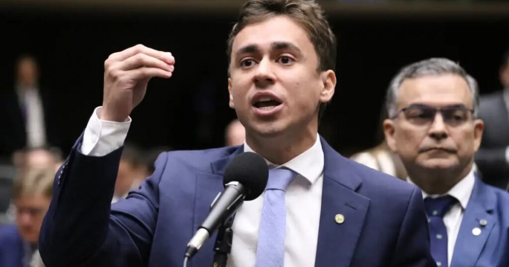 Nikolas Ferreira reage a condenação por gordofobia contra Thais Carla: “Brasil é uma piada”