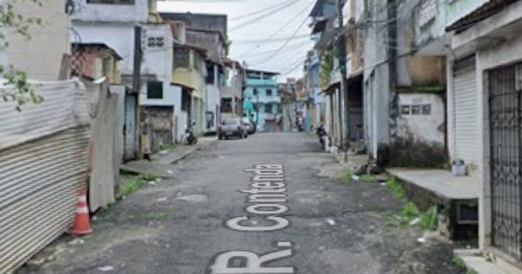 PM liberta reféns e prende dupla no bairro da Liberdade, em Salvador; policial ficou ferido
