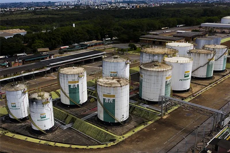 Petrobras diz que alta do gás de cozinha se deve a lucro de distribuidoras, após críticas de Lula