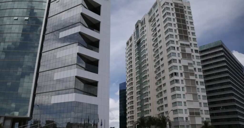 Projeto de lei quer proibir uso de recursos públicos em hotéis de luxo e fixa teto para diárias