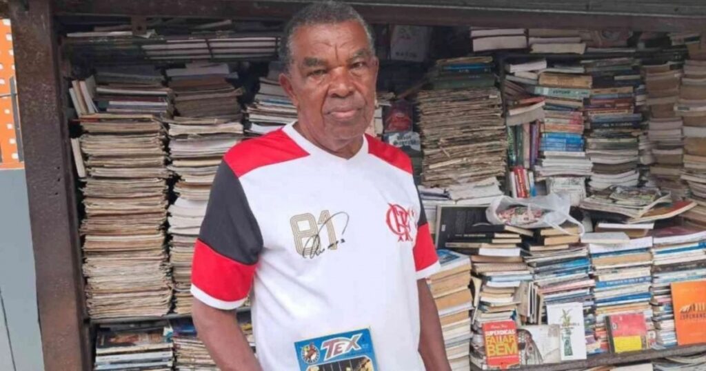 Sebo em Feira de Santana resiste por 50 anos e mantém tradição em meio à era digital