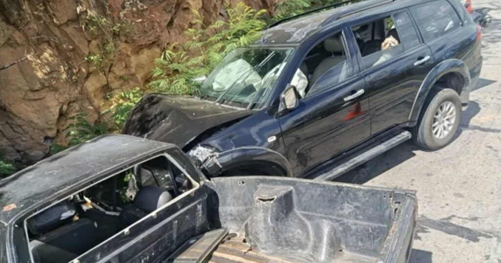 Acidente na BA-148 em Livramento de Nossa Senhora deixa ferido após carro invadir contramão