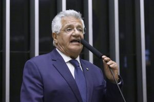 Bacelar se manifesta pela redução da jornada de forma imediata e sem adiamentos