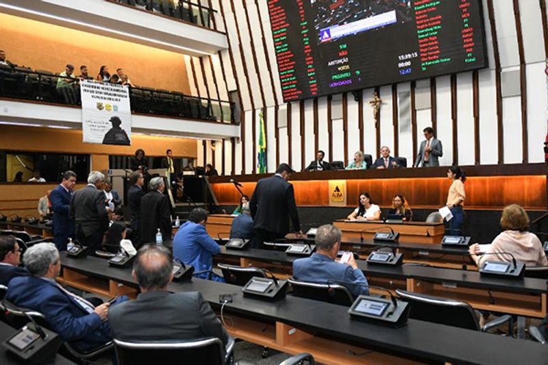 Deputados assumem novas funções na Assembleia Legislativa