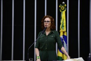 Justiça da Itália julga nesta sexta recurso contra extradição de Carla Zambelli ao Brasil