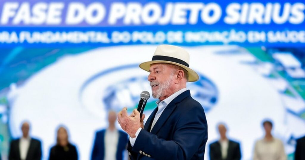 Lula diz que Donald Trump deveria investir em terras-raras no Brasil: “Não temos veto a ninguém”