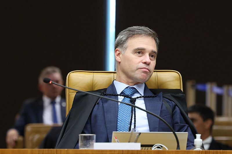 Mendonça autoriza transferência de ex-presidente do BRB para Papudinha