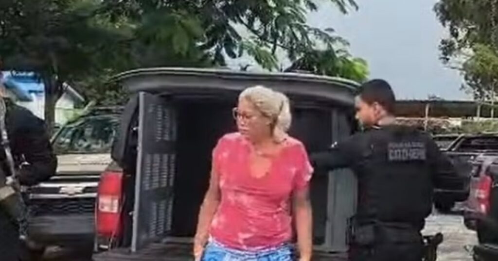 Mulher com ligação com facção criminosa envolvida em fuga de presídio é presa em Porto Seguro