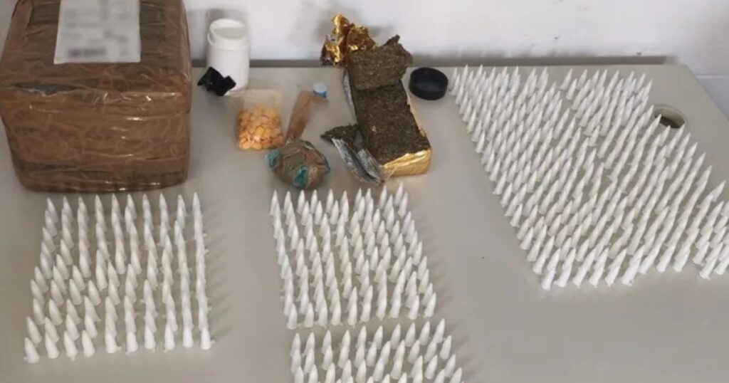 PM intercepta ônibus no Sudoeste baiano e apreende cocaína, maconha e ecstasy
