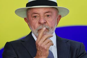 PT prepara estratégia contra desinformação eleitoral, mas IA e composição do TSE preocupam