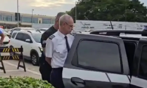 Piloto preso em Congonhas por rede de pedofilia vira réu na Justiça de SP