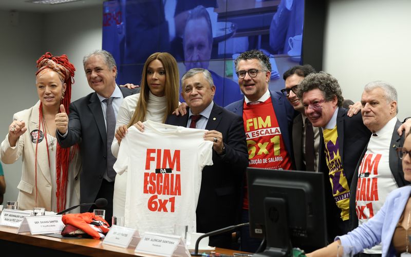 Presidente da comissão da 6x1 diz que mudança pode ficar 'só no papel' sem mais auditores do trabalho