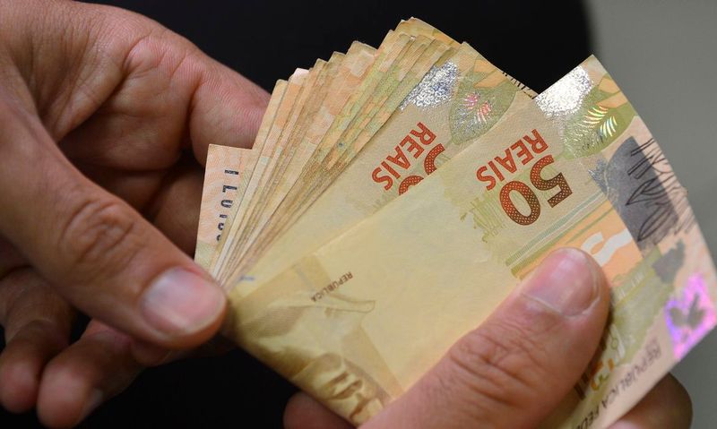 Rendimento dos mais ricos é 13,8 vezes maior que o dos mais pobres