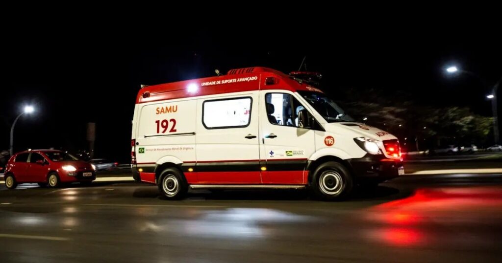 Suspeito de matar enteado em SP é executado a tiros dentro de ambulância do Samu
