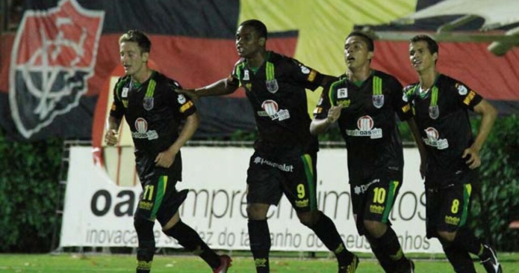 Vitória revive título diante do ABC em busca de vaga na final da Copa do Nordeste