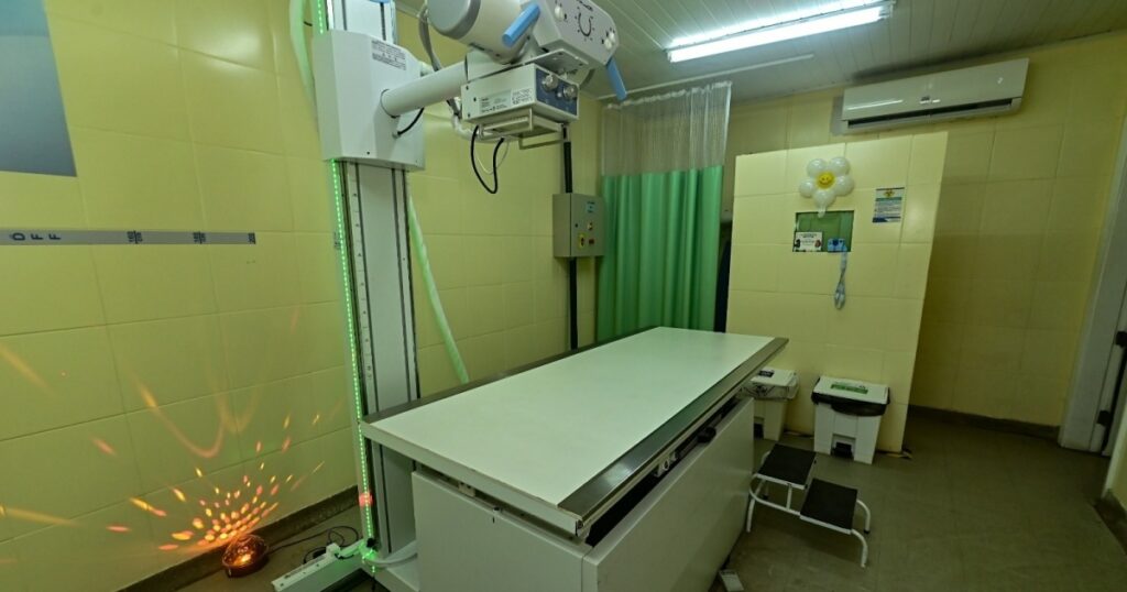 Prefeitura de Salvador inaugura primeira sala de raios X adaptada para pessoas com TEA