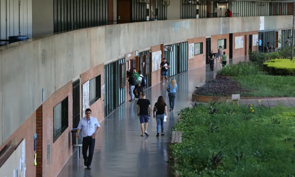 87% das universidades brasileiras desabam em ranking global