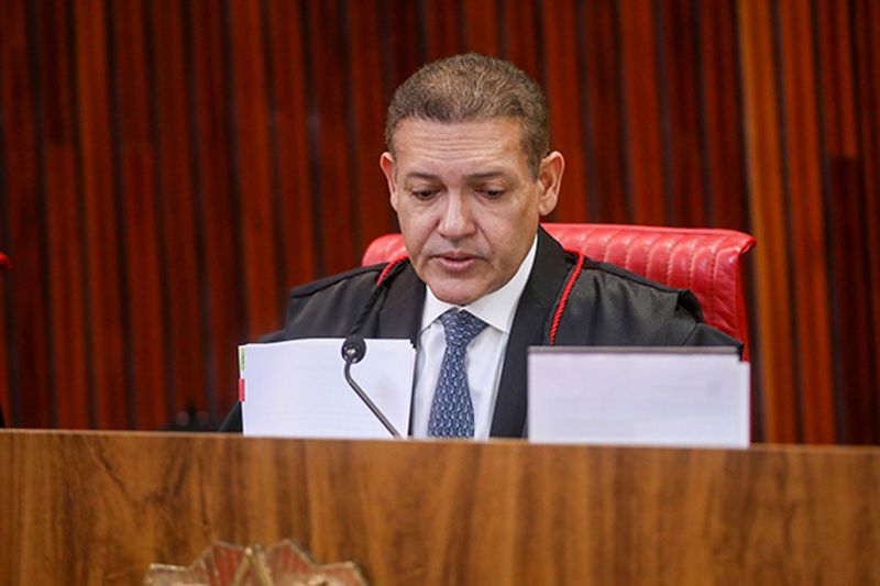Advogados divergem sobre suspensão de pesquisa eleitoral por Kassio no TSE