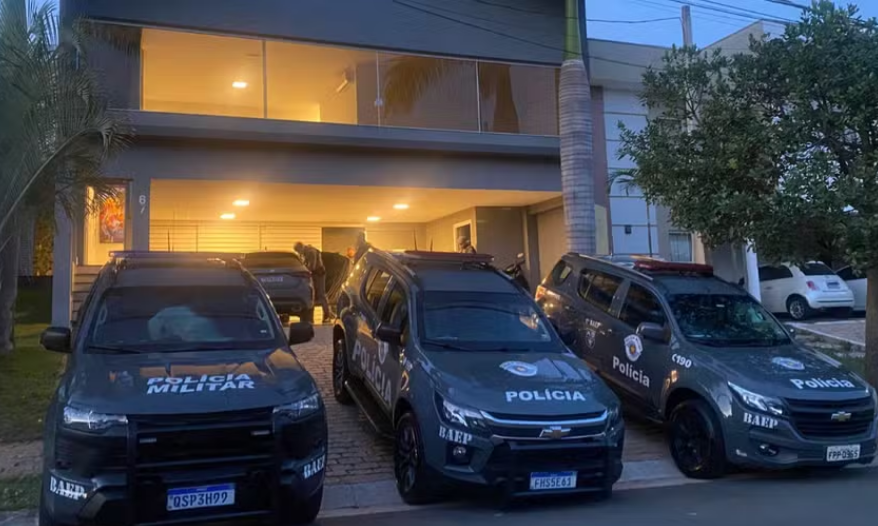 Ex-estagiário do MP, chefe de investigadores e ex-policial são presos por infiltração do PCC