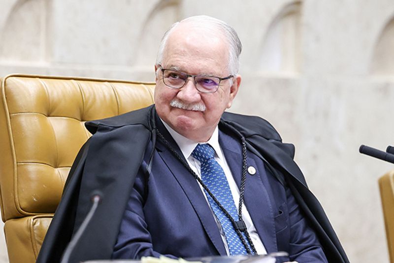 Fachin pede análise técnica antes de decidir sobre relator de caso 'Dark Horse'