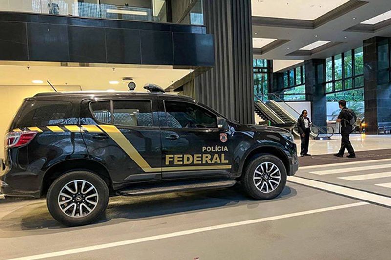 Governo convoca cem policiais, mas abre exceção e mantém delegados da PF no STF