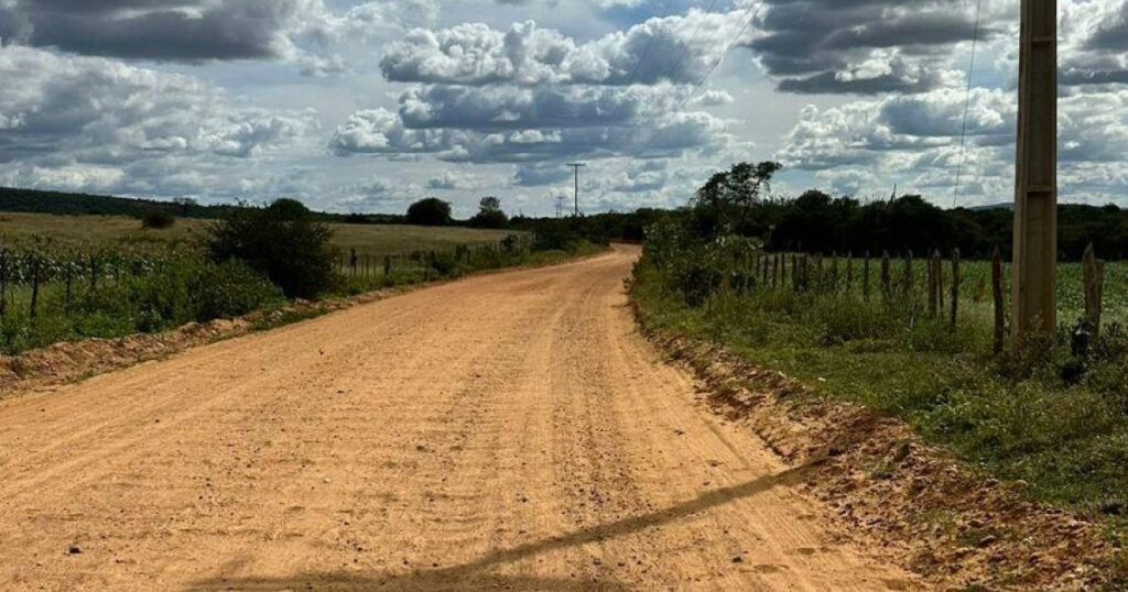Governo pavimentará mais de 30 km de vias de acesso em Livramento de Nossa Senhora