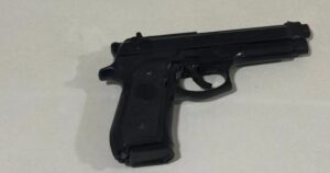Homem com réplica de pistola é detido após fuga em Bom Jesus da Lapa