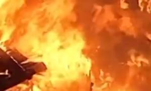 Incêndio de grandes proporções destrói dezenas de moradias em Paraisópolis, na Zona Sul de SP