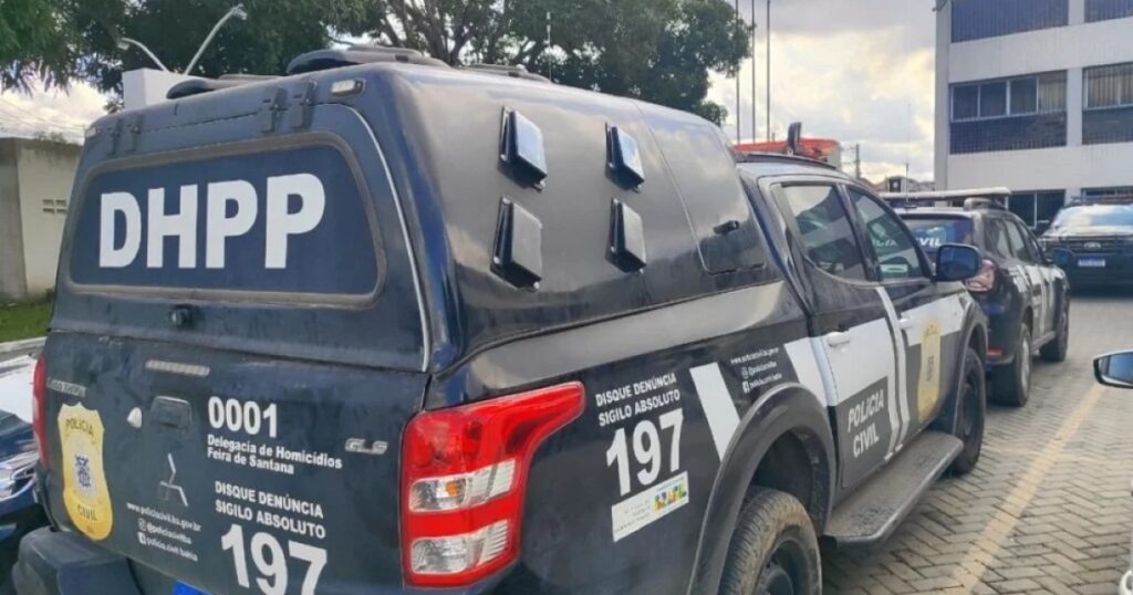 Mulher é morta com 15 tiros dentro de casa em distrito de Feira de Santana
