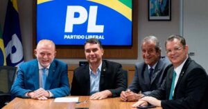 PL destina R$ 2,8 milhões para pesquisas eleitorais e de opinião em 2026